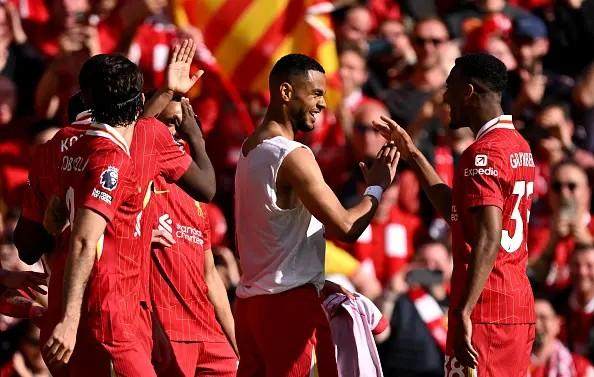 1745773316989055968.jpg 22.jpg