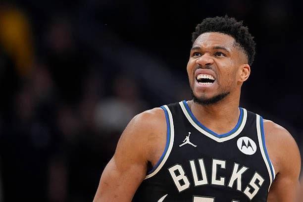 已经结束咧，名记：我认为字母哥已打完在雄鹿的最后一场比赛